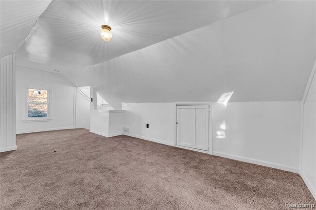 Building Photo - 16816 Inverness St