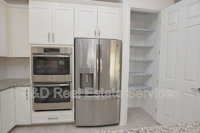 Building Photo - 3953 Aquilla Dr