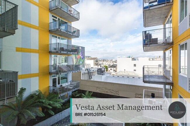 Building Photo - Designer 2-Bedroom in Iconic VIDA Residences