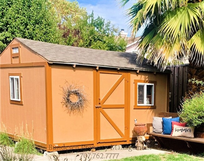 Building Photo - 1790 Stone Creek Dr