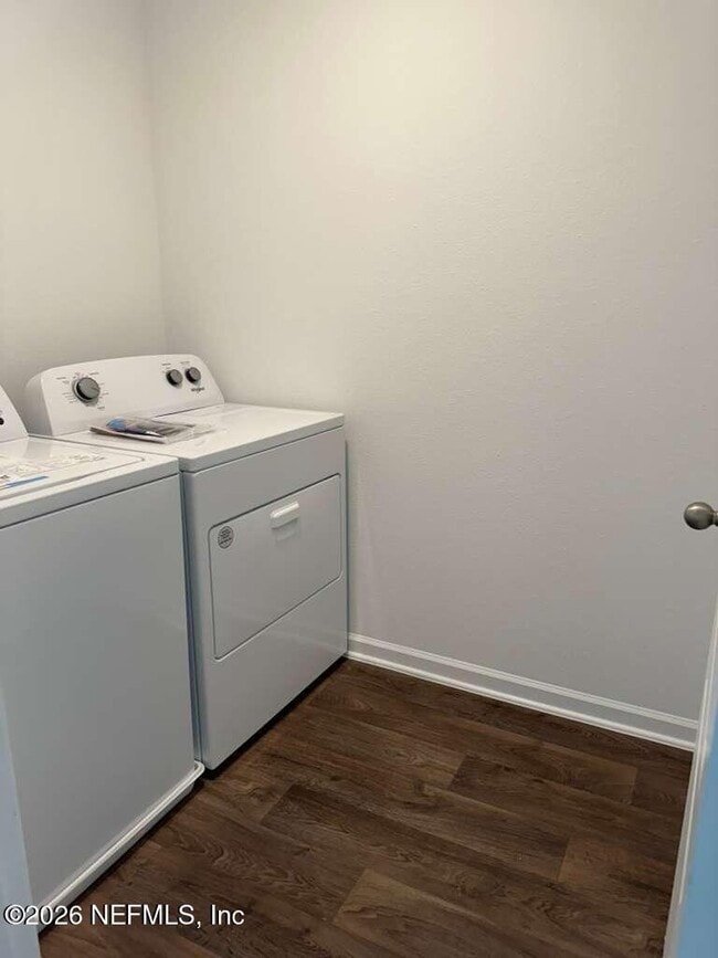 Building Photo - 190 Ardila Cir