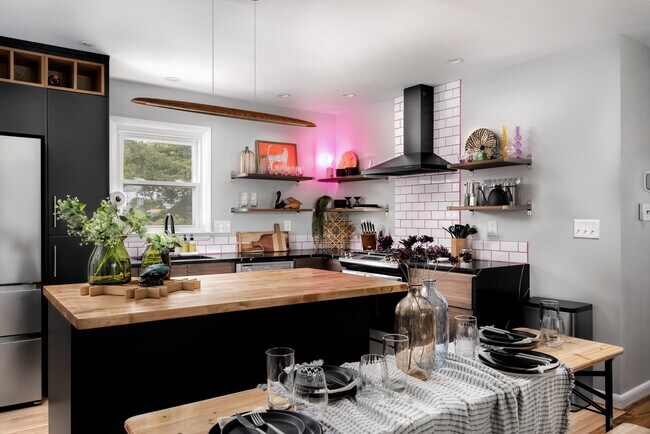 Building Photo - 4939 17th Rd N