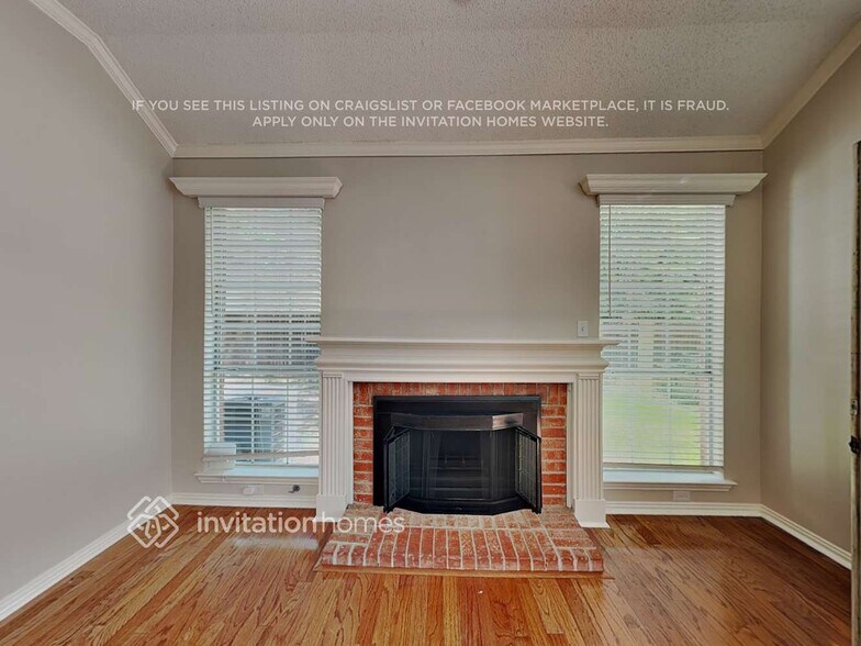 Building Photo - 808 Olde Towne Dr