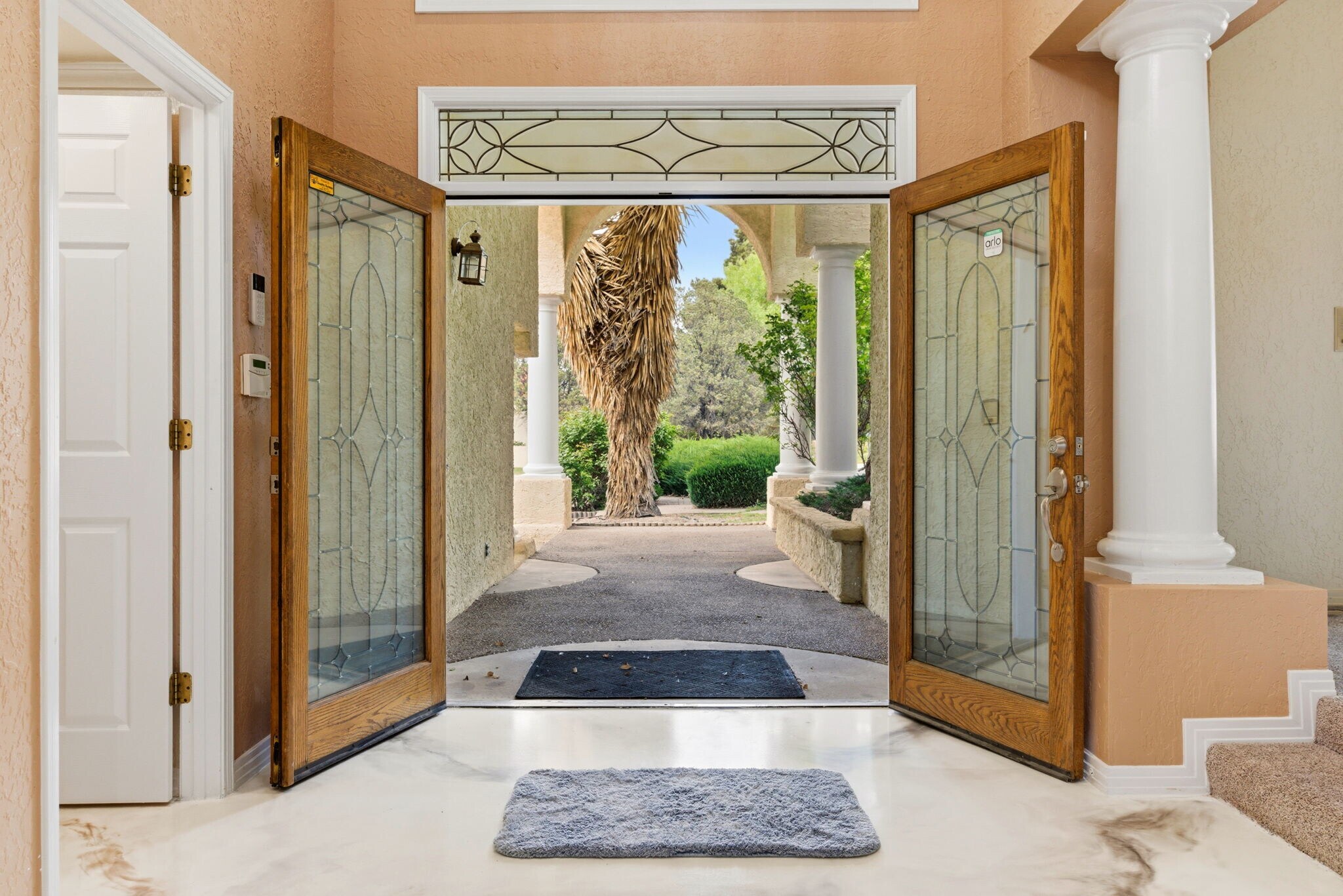 Building Photo - 9706 Tanoan Dr NE