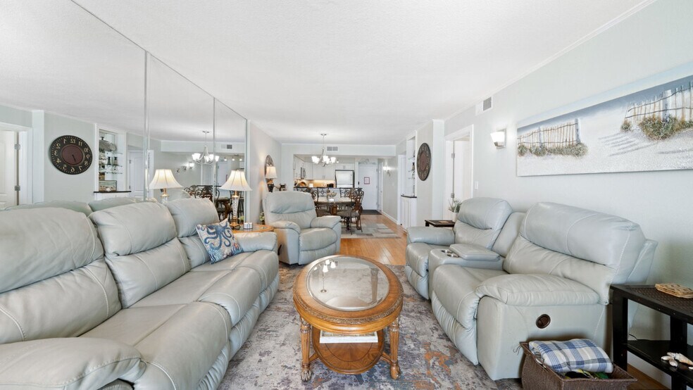 Primary Photo - 7205 Thomas Dr