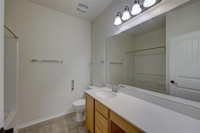 Building Photo - 841 Water Hyacinth Loop