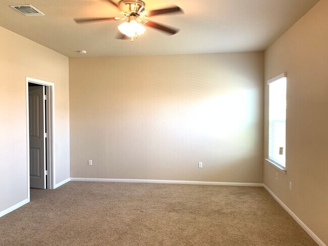 Building Photo - Cedar Park 4-Bedroom Home