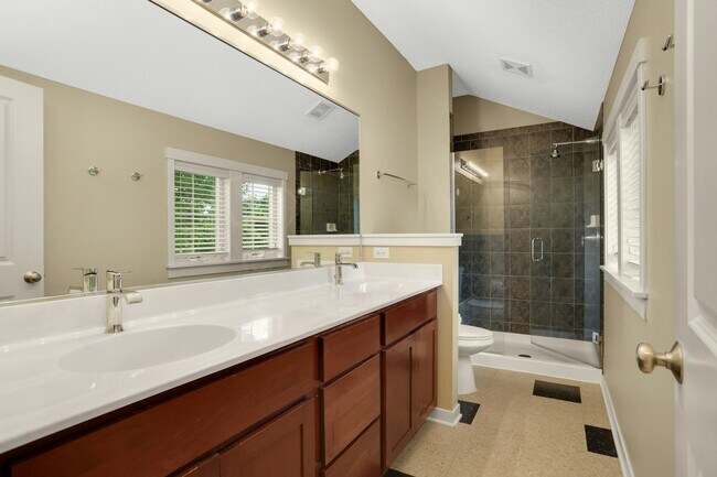 Building Photo - 15822 Drawstone Trail