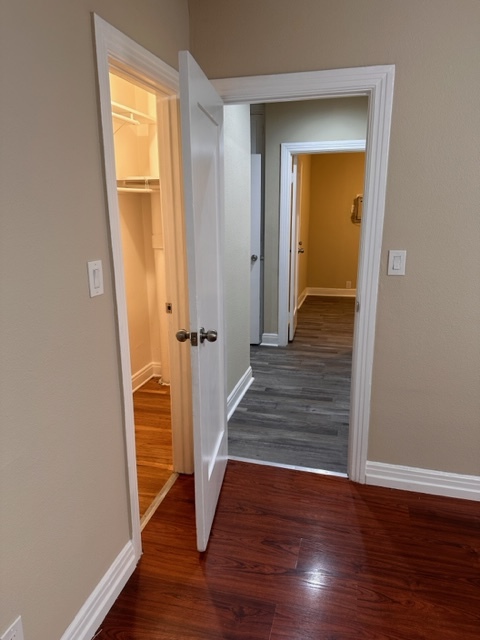 Hallway - 1802 E Glenoaks Blvd