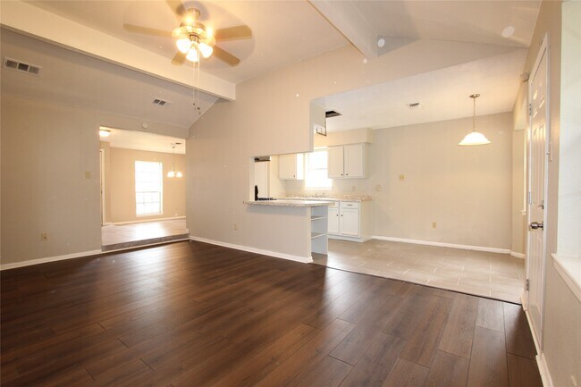 Building Photo - 3111 Long Meadow Dr