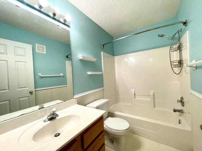 Building Photo - 7414 Bolton Way