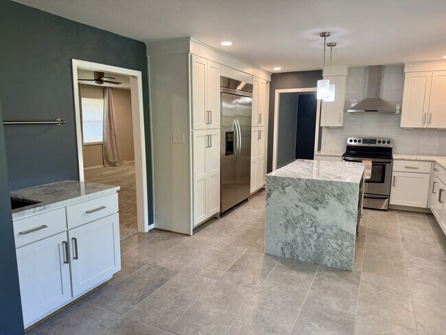 Building Photo - 4527 Terrace View Rd