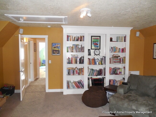 Building Photo - 1156 S Shoshone St