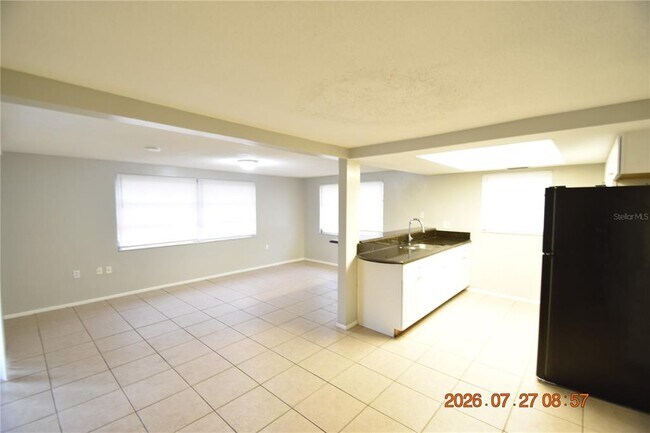 Building Photo - 3221 Topp Dr