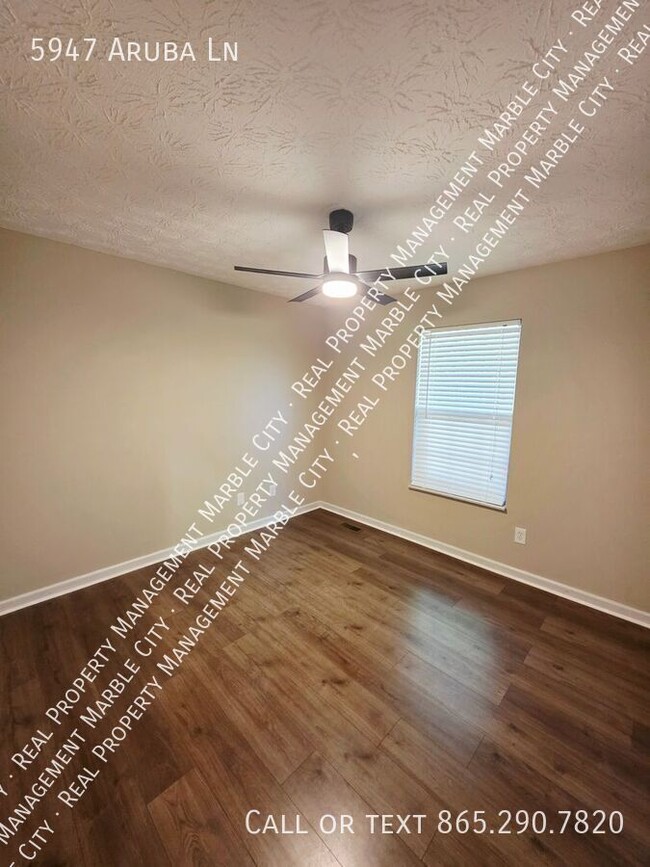 Building Photo - 5947 Aruba Ln