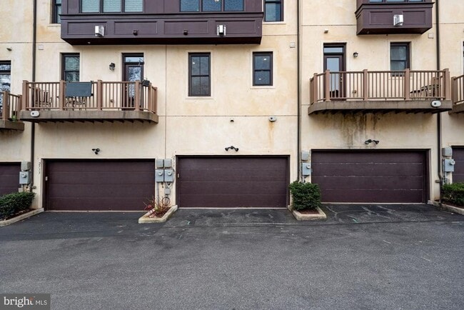 Building Photo - 2735 Cassedy St