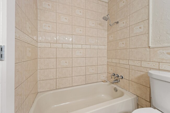 Building Photo - 3502 S Dakota Dr