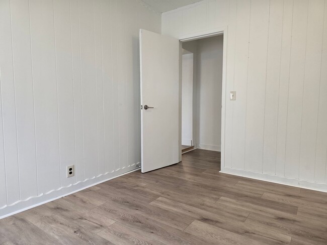 Building Photo - Newly remodeled two bedroom home - Port To...