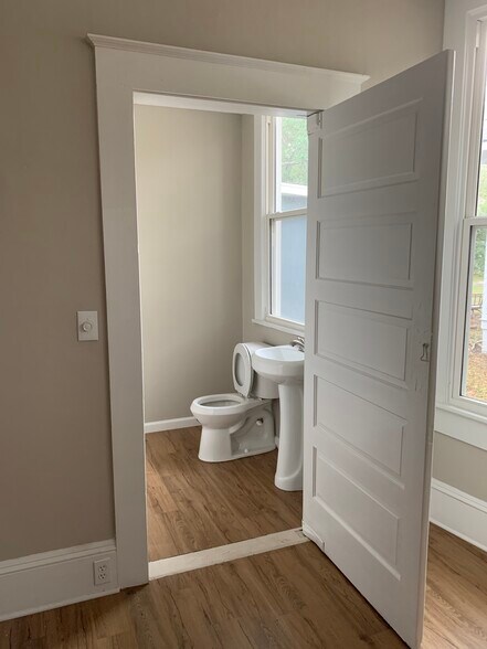 2nd bathroom - 311 JL Lomax Dr