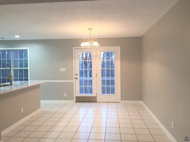 Building Photo - 542 Loblolly Ln