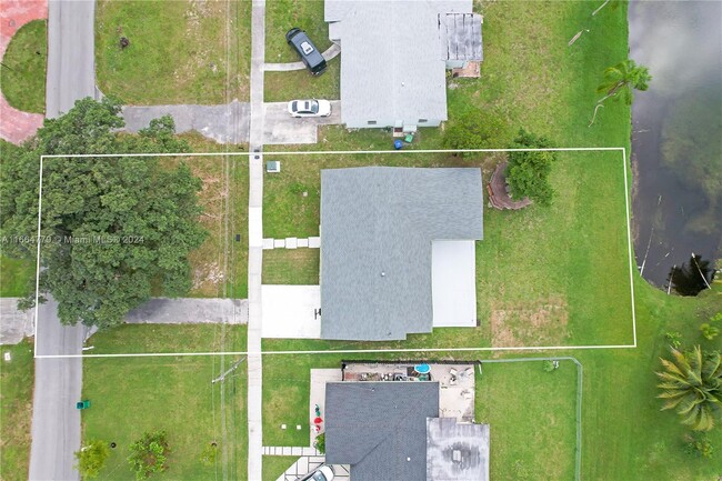 Building Photo - 14510 NW 12th Ave