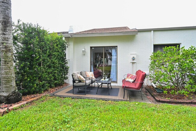 Building Photo - 301 Markley Ct