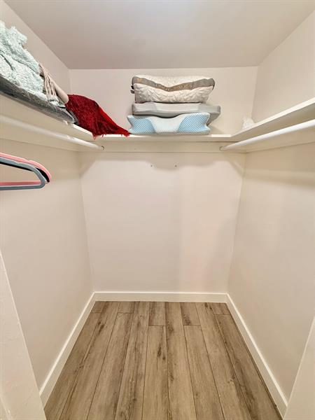 Building Photo - 1941 NE 51st Ct