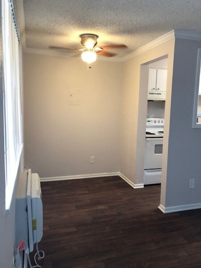 Interior Photo - Pamela Sue Apartments