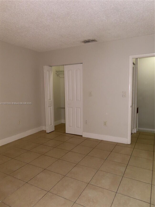 Building Photo - 13894 SW 65th Terrace