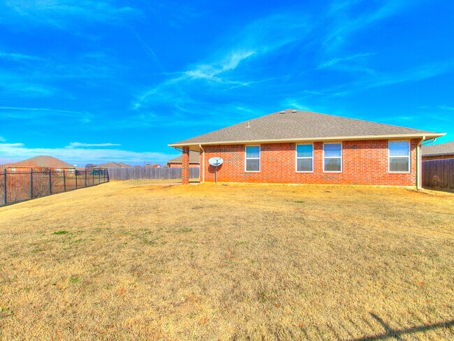 Building Photo - 4117 Green Apple Dr