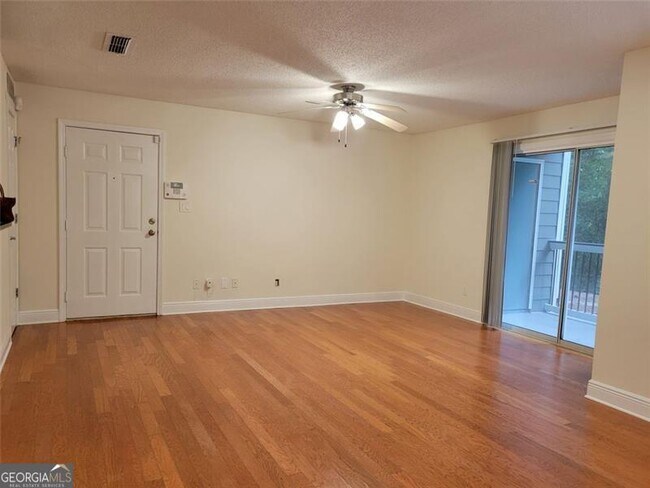 Building Photo - 2108 Santa Fe Pkwy