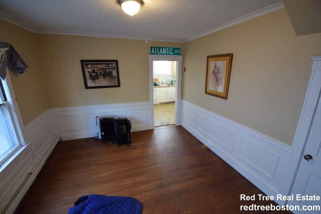 Building Photo - 31 Wade St