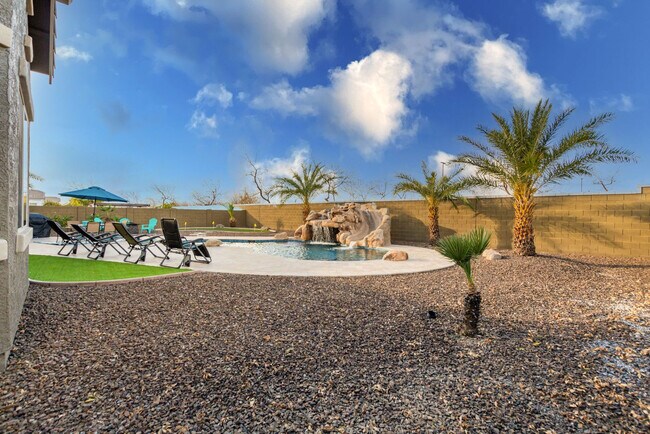 Building Photo - 3132 E Athena Ct
