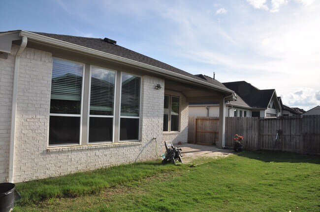Building Photo - 31822 Grand Orch Ln