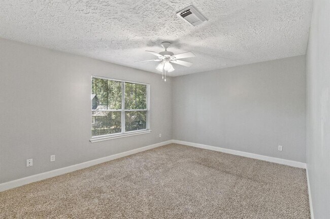 Building Photo - 11823 S Red Cedar Cir