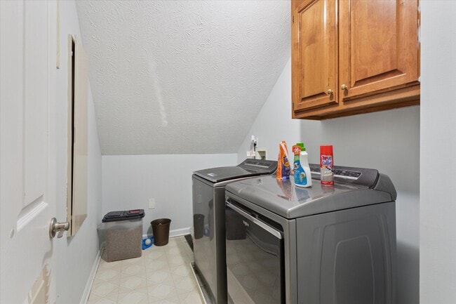 Building Photo - 203 Water Fowl Dr