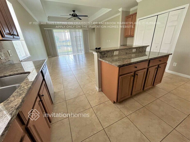 Building Photo - 2178 Chenille Ct
