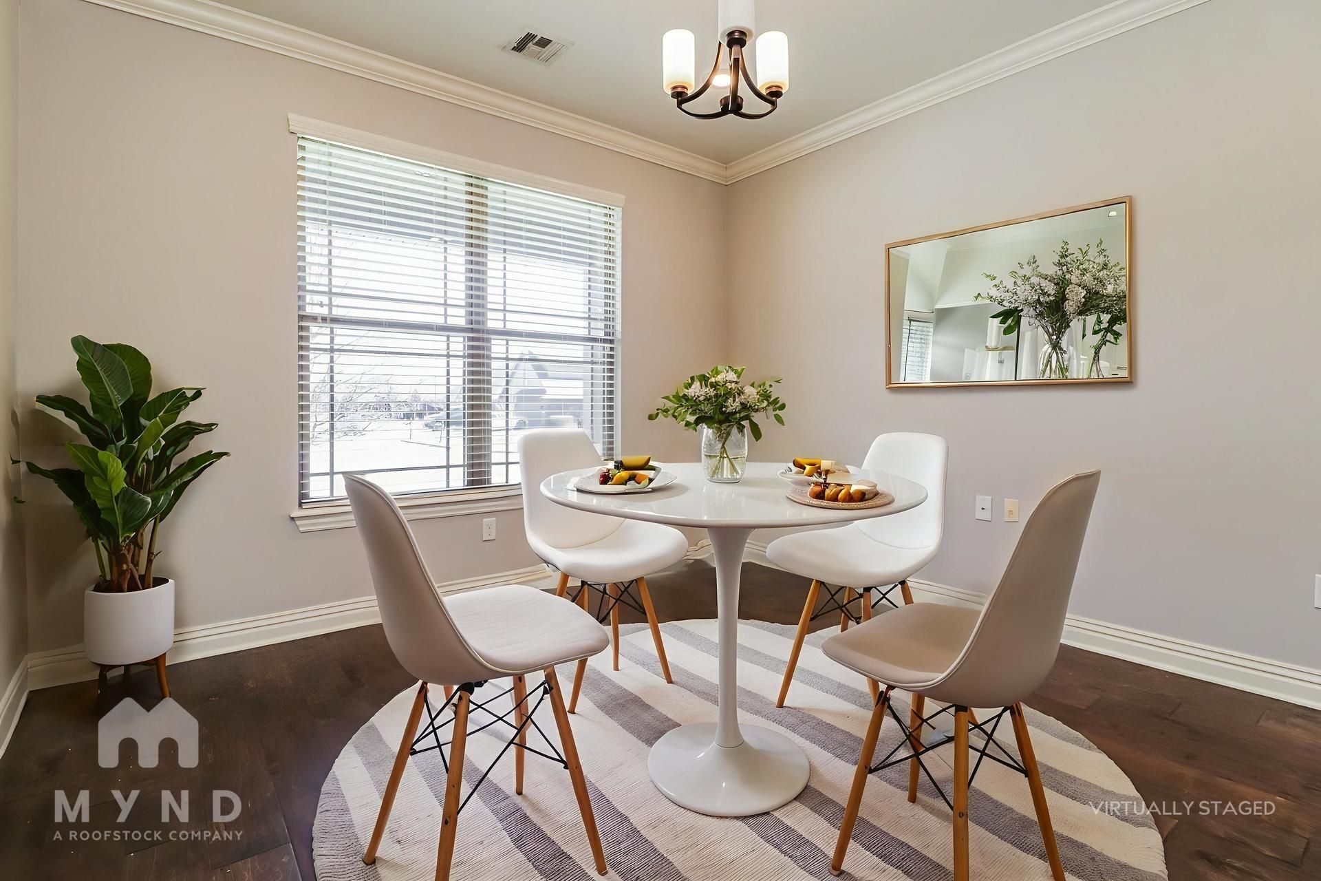 Building Photo - 610 Hawthorn Way