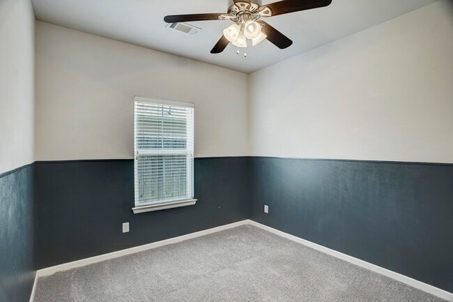 Building Photo - 3413 Omega St