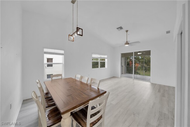 Building Photo - 365 Stella Maris Dr N