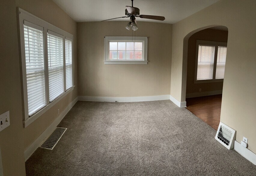 Living Room. Entryway Angle - 122 N 38th St
