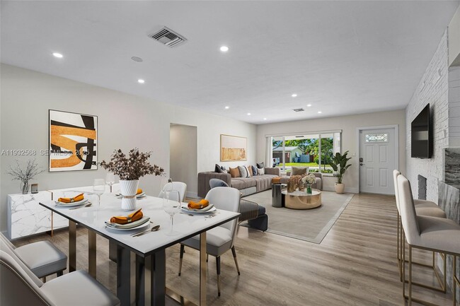 Building Photo - 251 SE 7th St