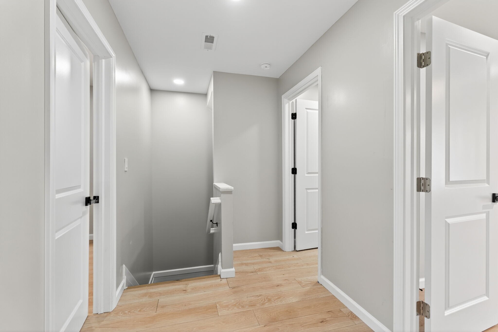 Building Photo - 1123-1125 S Ohio Ave