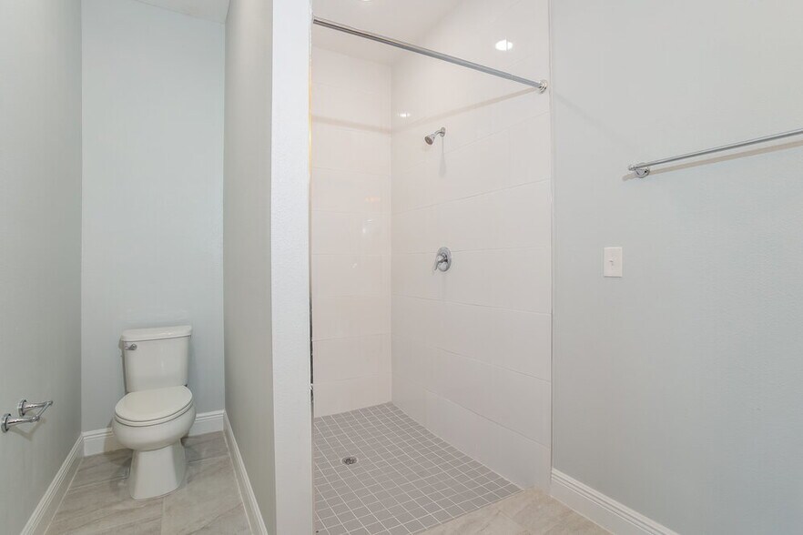 Building Photo - 764 Leonardo Ct