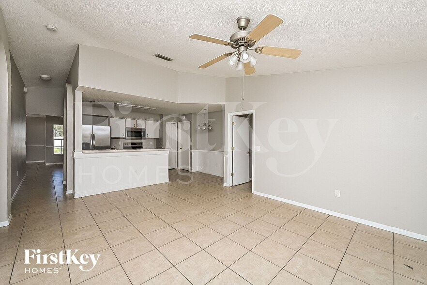 Building Photo - 1523 Birchstone Ave