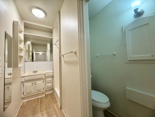 Building Photo - **Reserve for SUMMER 2026** Large house close to CSUC