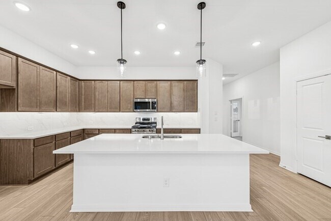 Building Photo - 326 Prairie Warbler St