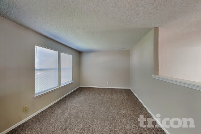 Building Photo - 7771 Mistflower Ln