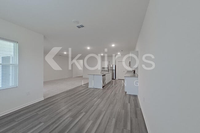 Building Photo - 631 Castillo Dr