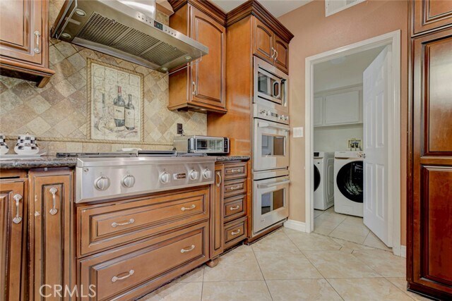 Building Photo - 27943 Brookdale Ct